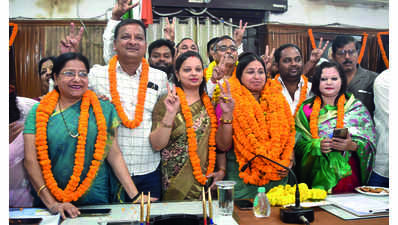 Voting for executive panel held at PMC, 7 elected unopposed