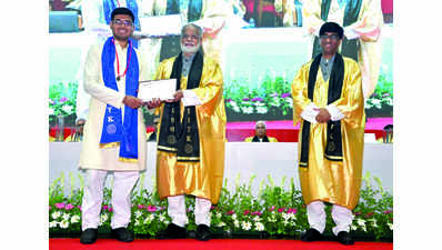 IIT-K convocation: 1,360 students get degrees