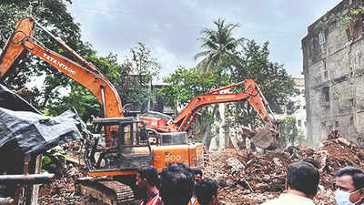 Kurla building crash: 3 who rented out flats booked