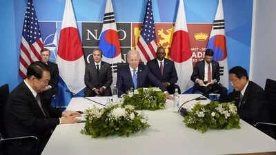 Nato: Nato calls Russia direct threat; US boosts military presence in ...
