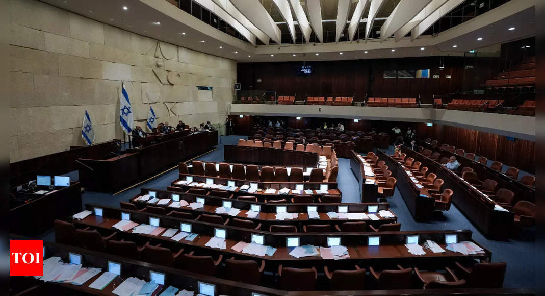 Israel’s parliament dissolves, sets 5th election in 4 years – Times of India