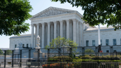US Supreme Court limits federal power to curb carbon emissions
