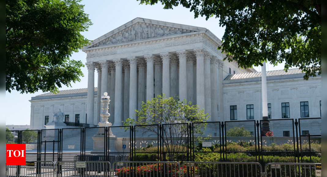 Us Supreme Court Limits Federal Power To Curb Carbon Emissions Times Of India 3116