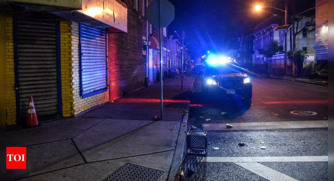 Shooting in Newark wounds 9; all expected to survive: Police – Times of India
