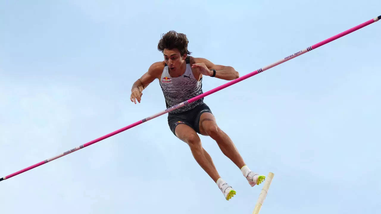 Olympic champion Armand Duplantis breaks pole vault world record for sixth  time