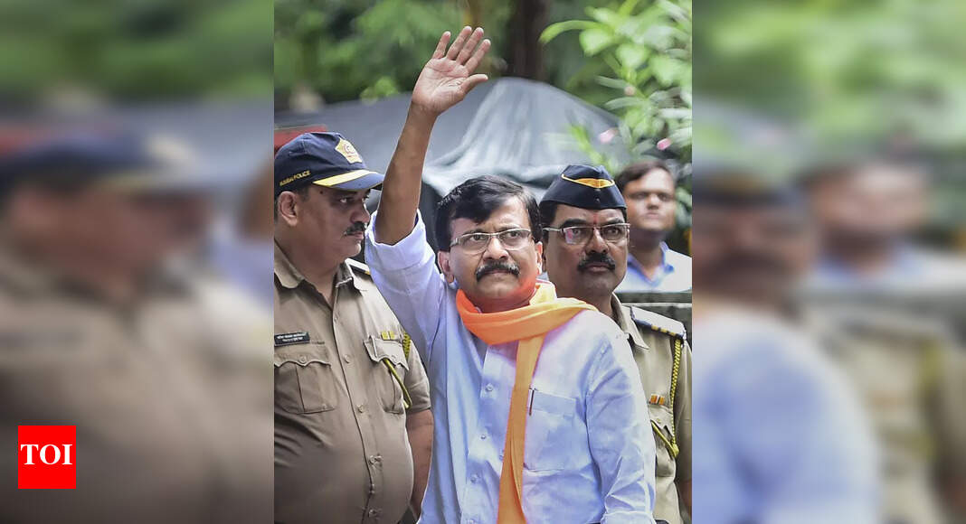 Sena MP Sanjay Raut appears before enforcement directorate | India News ...