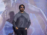 Kiccha Sudeep & Jacqueline Fernandez make a stylish appearance at the trailer launch of Vikrant Rona