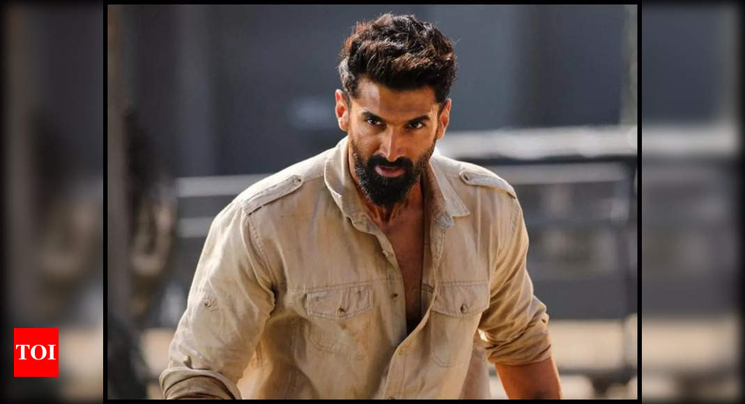 ‘Rashtra Kavach Om’ Twitter review: Aditya Roy Kapur, Sanjana Sanghi starrer receives a mixed response from audience – Times of India