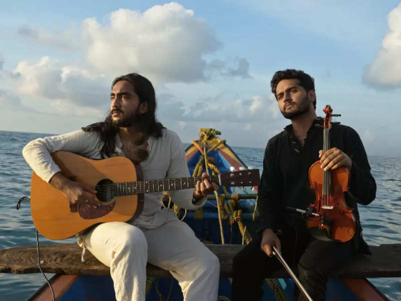 Chennai musician live records song on the Bay of Bengal