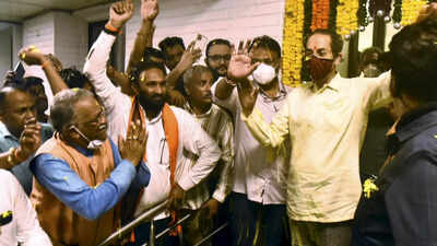 For Shiv Sena to reclaim its clout, Uddhav Thackeray will have to hit the road