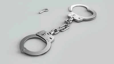 Pune: Two held on charge of robbery