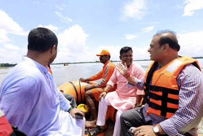 14 more die in Assam floods, toll 173
