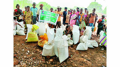 Jharkhand: Gumla provides ‘instant ration’ to prevent hunger deaths in district