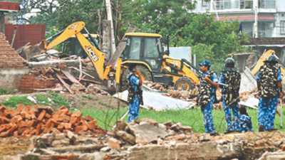 75 structures razed in Patna; SP Ambarish Rahul among 6 hurt in clash
