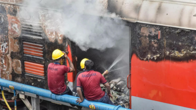 Patna: Fire in diesel electric multiple unit locomotive near Raxaul creates panic