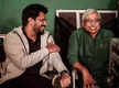 
Veteran filmmaker Kamal visits the sets of Aashiq Abu’s ‘Neelavelicham’
