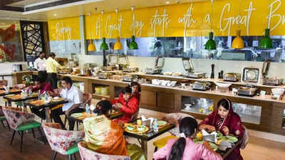 Hotels, restaurants barred from levying service charge by default