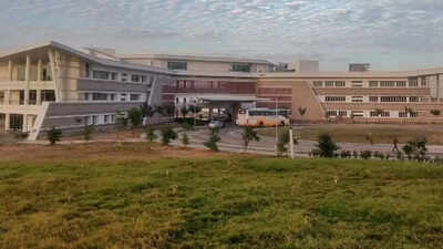 IIM Trichy allows 40 youths to defer admissions by 1 year