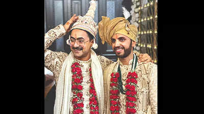 From mantra to varmala, tradition rules at gay couple’s Kolkata ‘We do’ moment