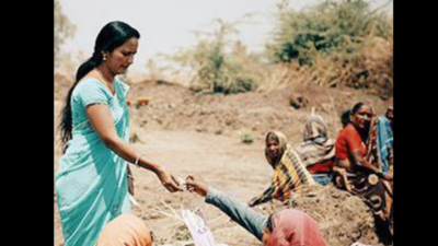 Karnataka: Women sell sanitary pads at MGNREGA work sites