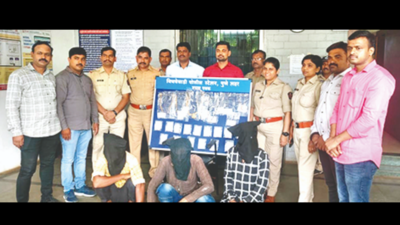 Cops crack 30 lakh burglary; criminal among three held in Pune