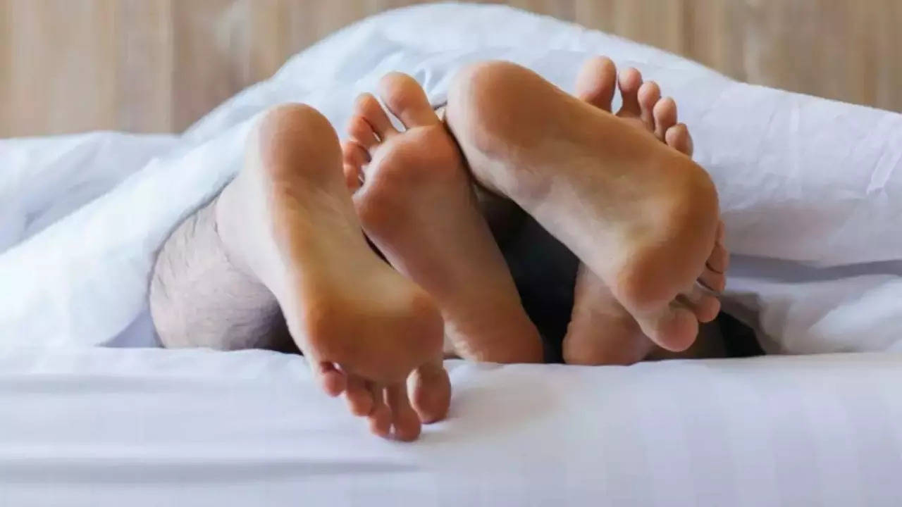 28-year-old Nagpur man suffers cardiac arrest while having sex with  girlfriend, dies | Nagpur News - Times of India