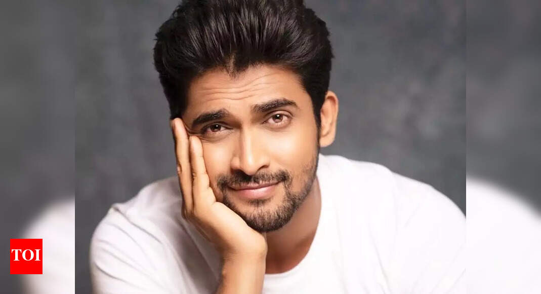 Chandan Kumar shoots for 'Marali Manasaagide', informs fans that he ...
