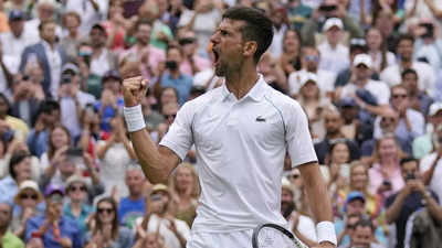 Djokovic battles back to beat Sinner and reach Wimbledon semi-finals