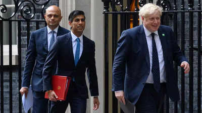 Can Boris Johnson be forced out, and how is a successor chosen?