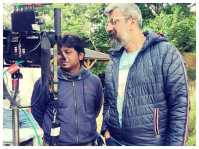 Lokesh Gupte shares a 'happy' BTS picture from the sets of ‘My Dad’s Wedding’