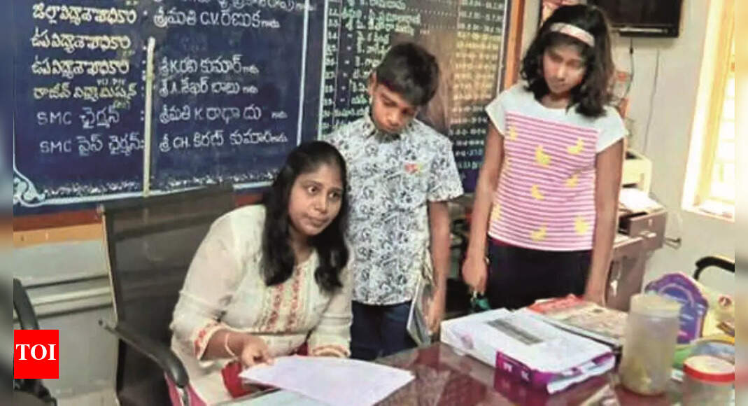 Ias: Kids Of Ias Officer Enrolled In Govt School | Vijayawada News ...