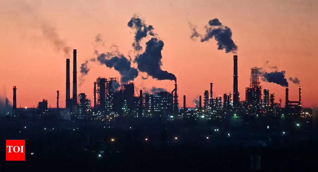 India and China funnel $24 billion to Putin in energy spree