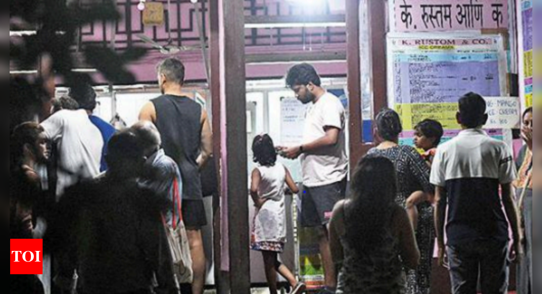 Mumbai: Stay on K Rustom parlour eviction