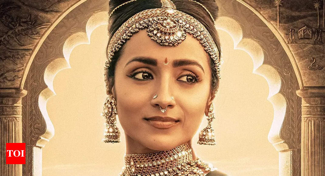 Ponniyin Selvan Trisha Krishnan looks majestic as princess