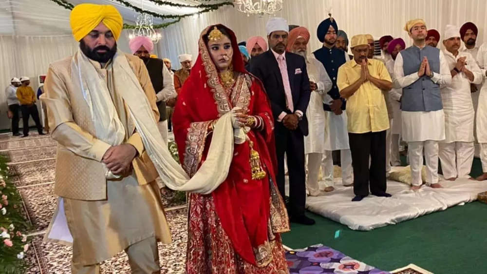 Wedding pictures of Punjab CM Bhagwant Mann and Gurpreet Kaur