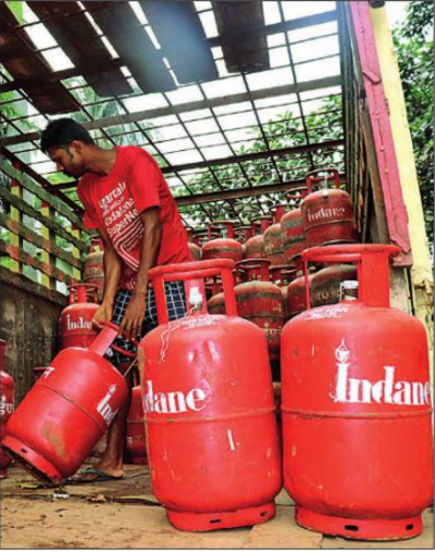 Cooking gas costs 1,102 in Guwahati after Rs 50 hike, 168% rise in 8 yrs