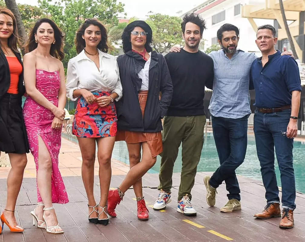 
Kavita Kaushik, Kabir Sadanand, Sandeepa Dhar, Abhaas Mehta, Amit Behl, Anveshi Jain, Manish Goplani & Samiksha Bhatnagar promote their new show
