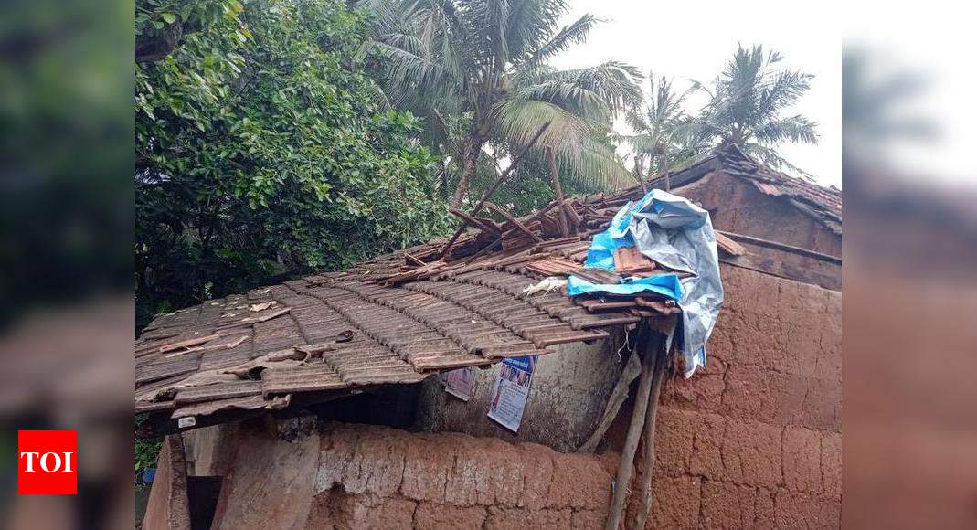 In Khola, anganwadi roof collapses