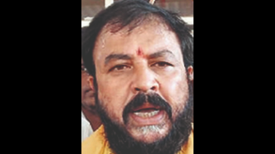 Chintamaneni Prabhakar: Ex-Andhra Pradesh MLA Chintamaneni ...