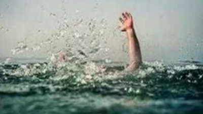 Gujarat: After drowning scare, man tries illegal route again