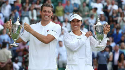 Double delight as Krawczyk and Skupski retain Wimbledon title