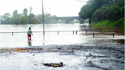 Incessant rain in Kolhapur, Panchaganga rising again