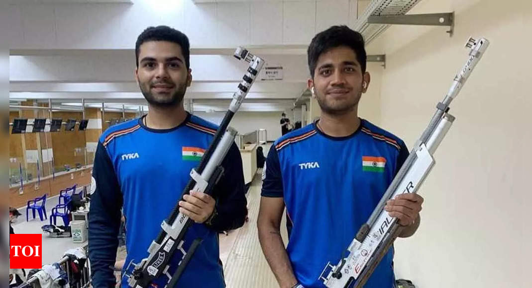 ISSF World Cup: Arjun Babuta, Paarth Makhija qualify for 10m Air Rifle final | More sports News – Times of India