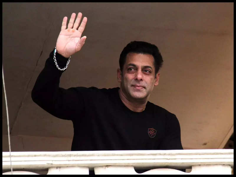 Salman Khan to NOT wave at his fans on Eid due to security reasons; Special force officers posted at Galaxy Apartment amid death threats