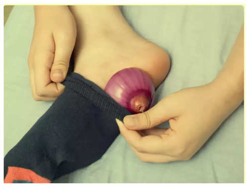 Onion in Sock: Cold and Flu Treatment