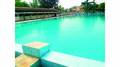 MC wades in moolah as its pool makes a splash