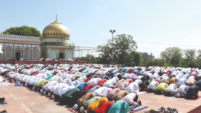 Lucknow: Mosques and Fridays are for prayers, not for protests, says Eidgah Imam