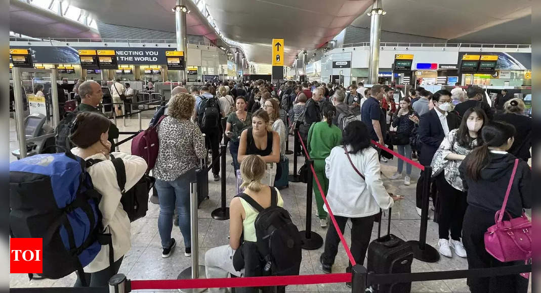 London’s Heathrow caps passengers at 100,000 a day – Times of India