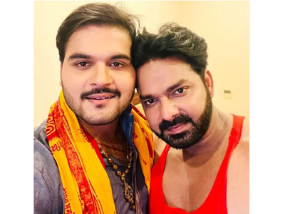 Arvind Akela Kallu shares a selfie with co-star Pawan Singh on Guru Purnima
