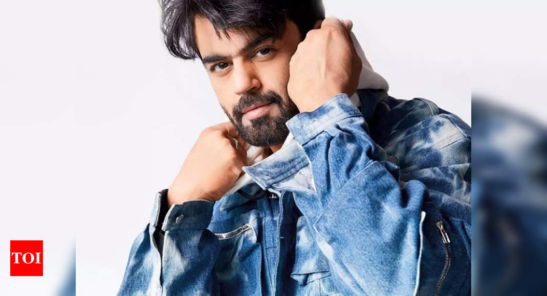 Maniesh Paul: People loved my bromance with Varun Dhawan in ‘Jugjugg Jeeyo’, that’s the best compliment – Exclusive | Hindi Movie News